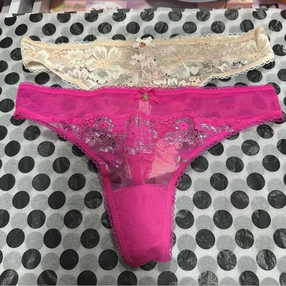 Victoria’s Secret Thong Panty set - Picture 1 of 2